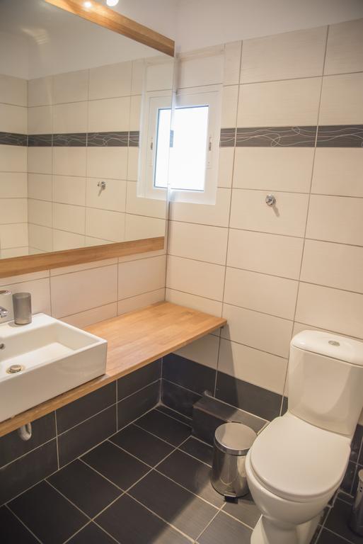 Casa Christabella Lägenhet Paralia Vrachou Exteriör bild
