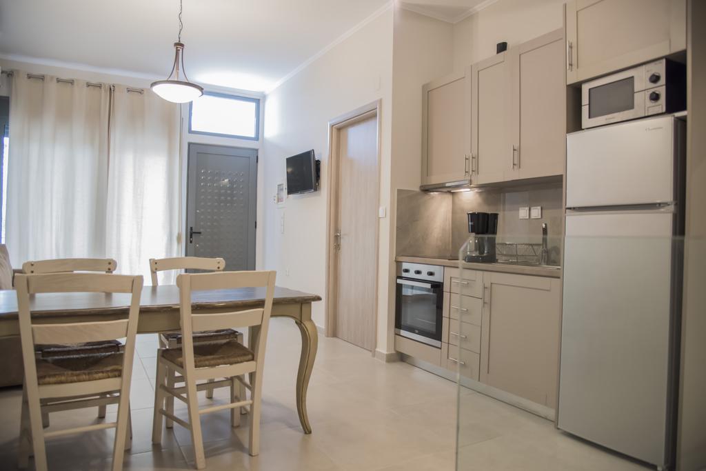 Casa Christabella Lägenhet Paralia Vrachou Exteriör bild