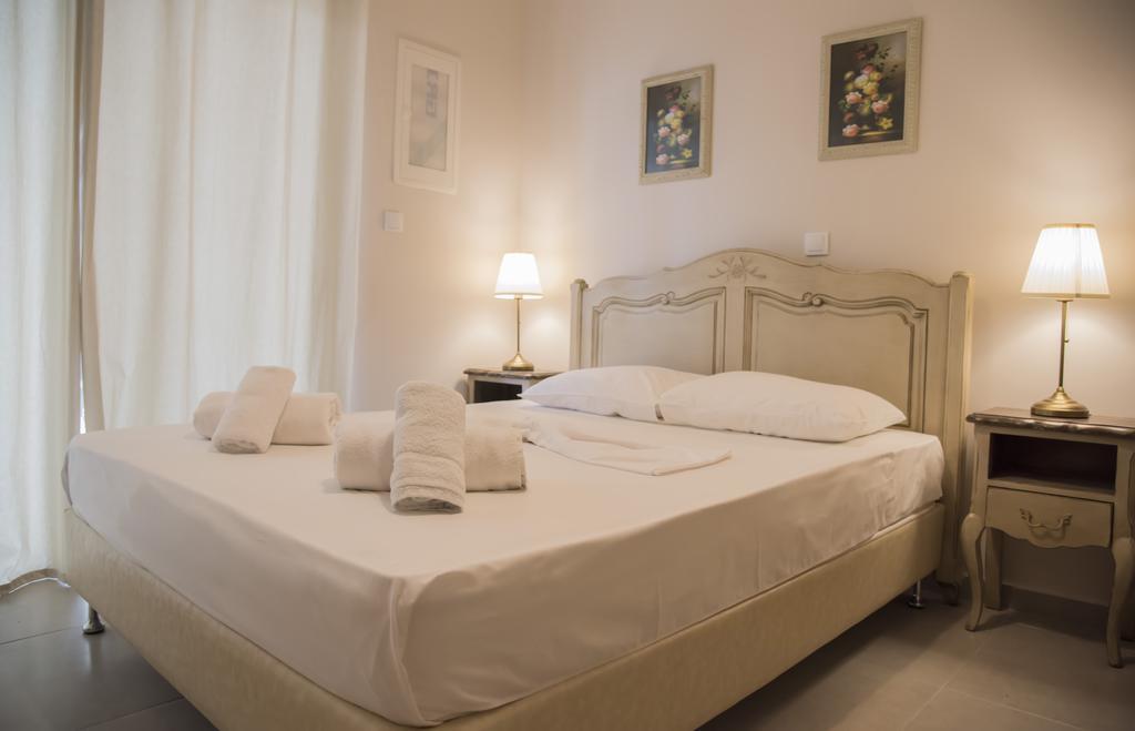 Casa Christabella Lägenhet Paralia Vrachou Exteriör bild