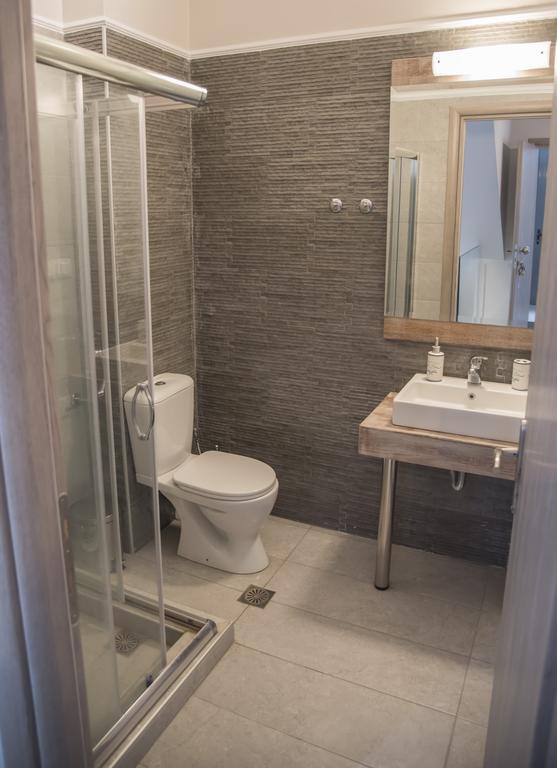 Casa Christabella Lägenhet Paralia Vrachou Exteriör bild